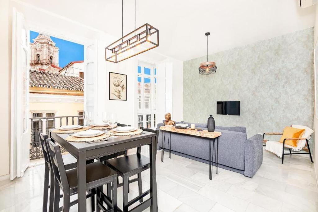 Apartamento Calle Nueva 13.malaga Centro. Apartment *